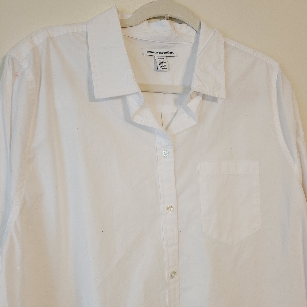 Amazon Essentials | Women's Basic White Button-Do… - image 4